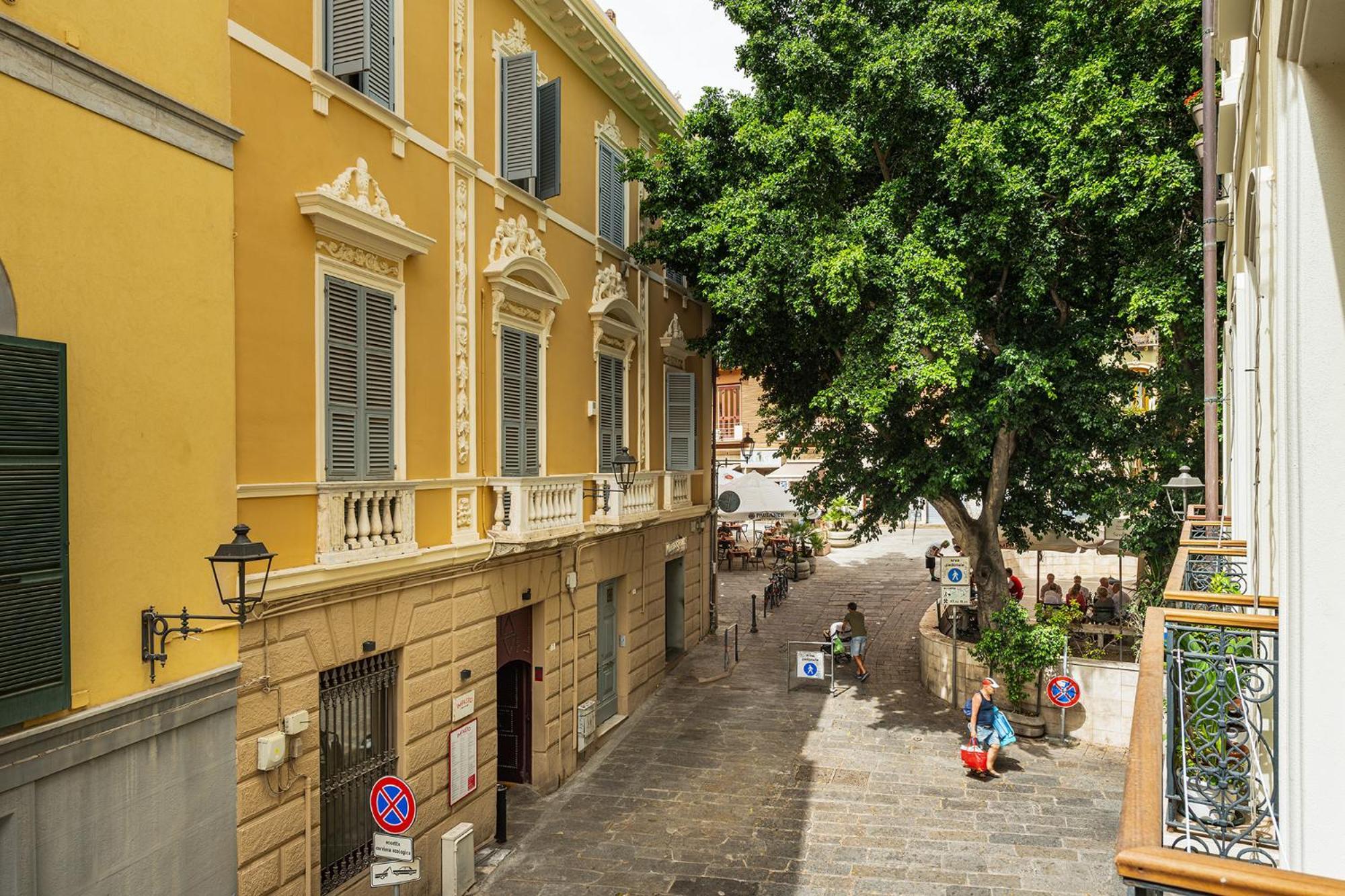 Casa Luciana - Nel Centro Storico Apartamento Cagliari